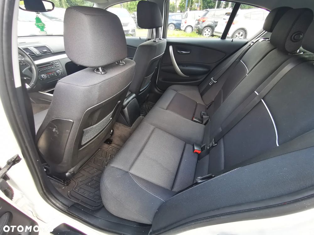 BMW Seria 1 116i Edition Sport - 11