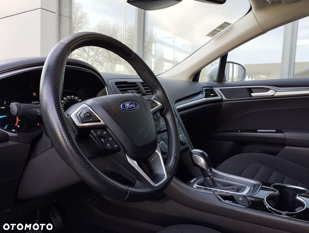 Ford Mondeo - 10
