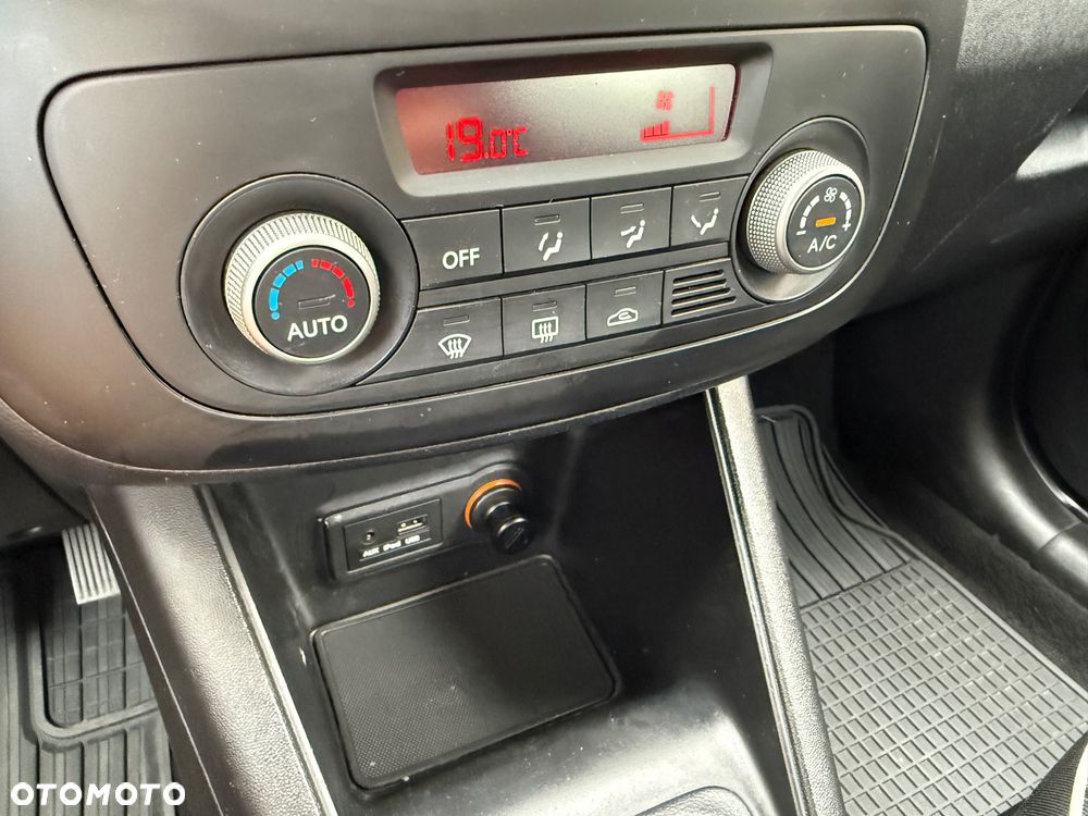 Kia Venga 1.6 CVVT Dream Team Edition - 14