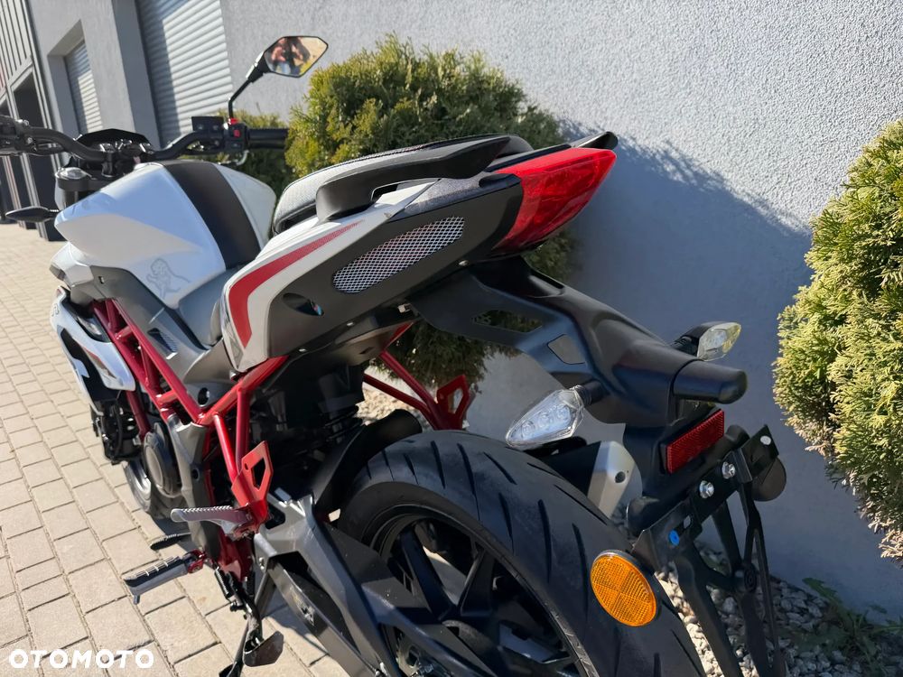 Benelli BN 125 - 29