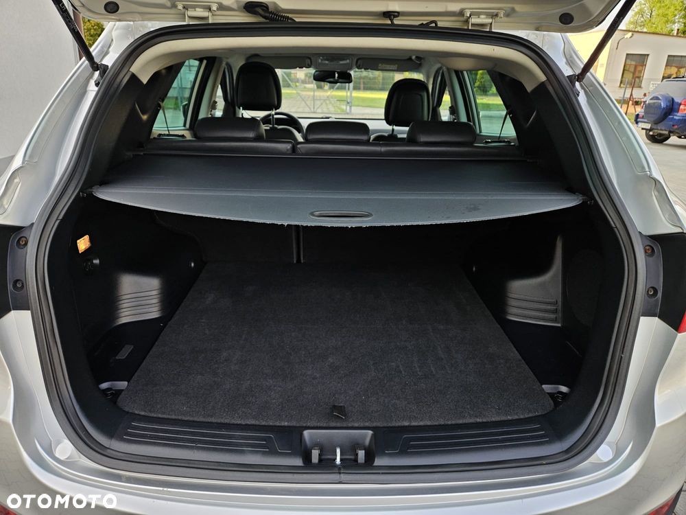 Hyundai ix35 1.6 2WD Fifa World Cup Edition - 19