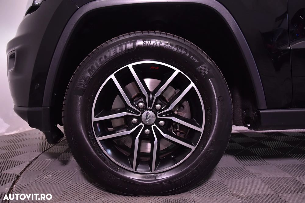 Jeep Grand Cherokee 3.0 TD AT Trailhawk - 13