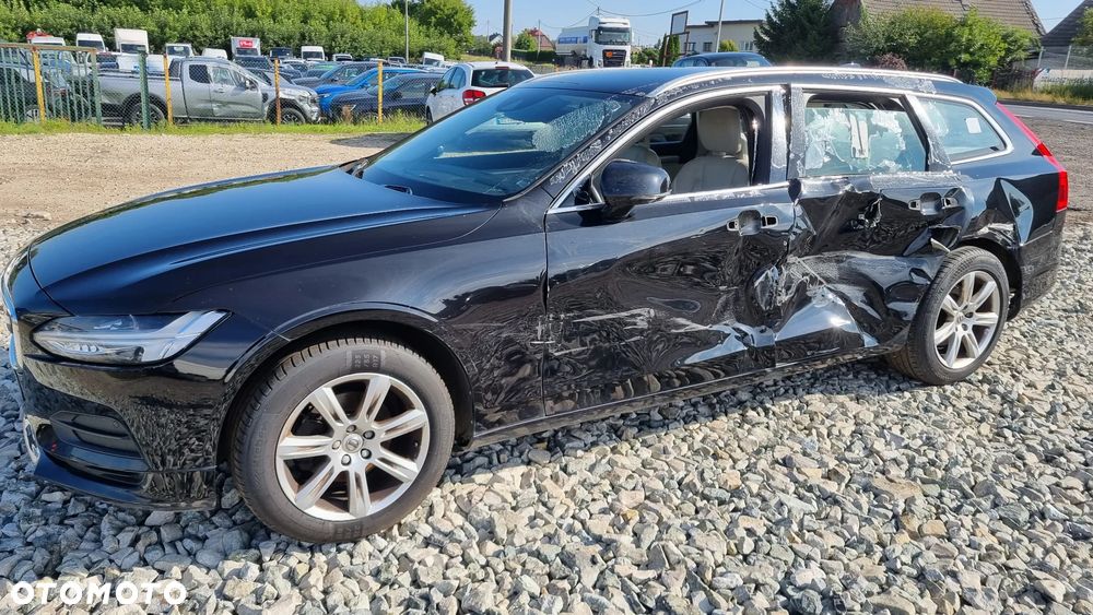 Volvo V90 D4 Geartronic Momentum Pro - 17