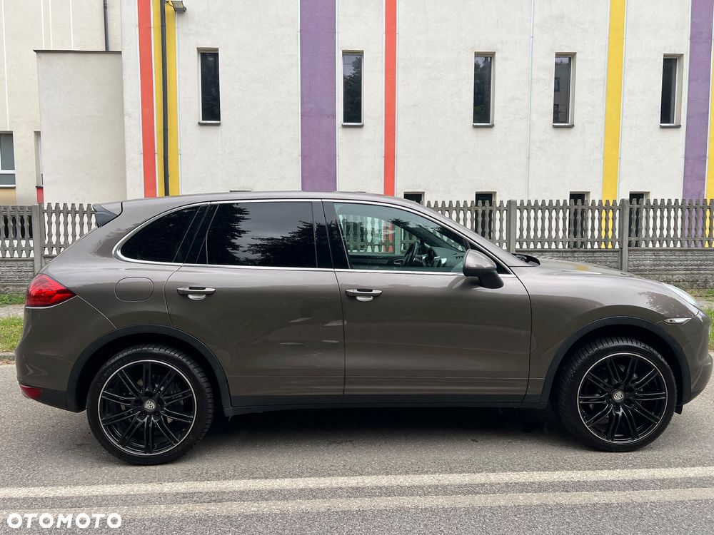 Porsche Cayenne - 3