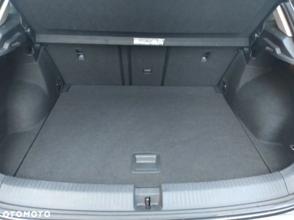 Volkswagen T-Roc - 30