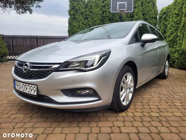 Opel Astra - 2