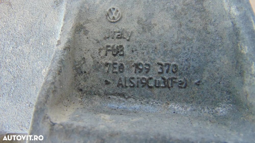 Suport motor stanga Volkswagen Transporter T5 2.0 CAA TDI ,Cod 7E0199370 - 4