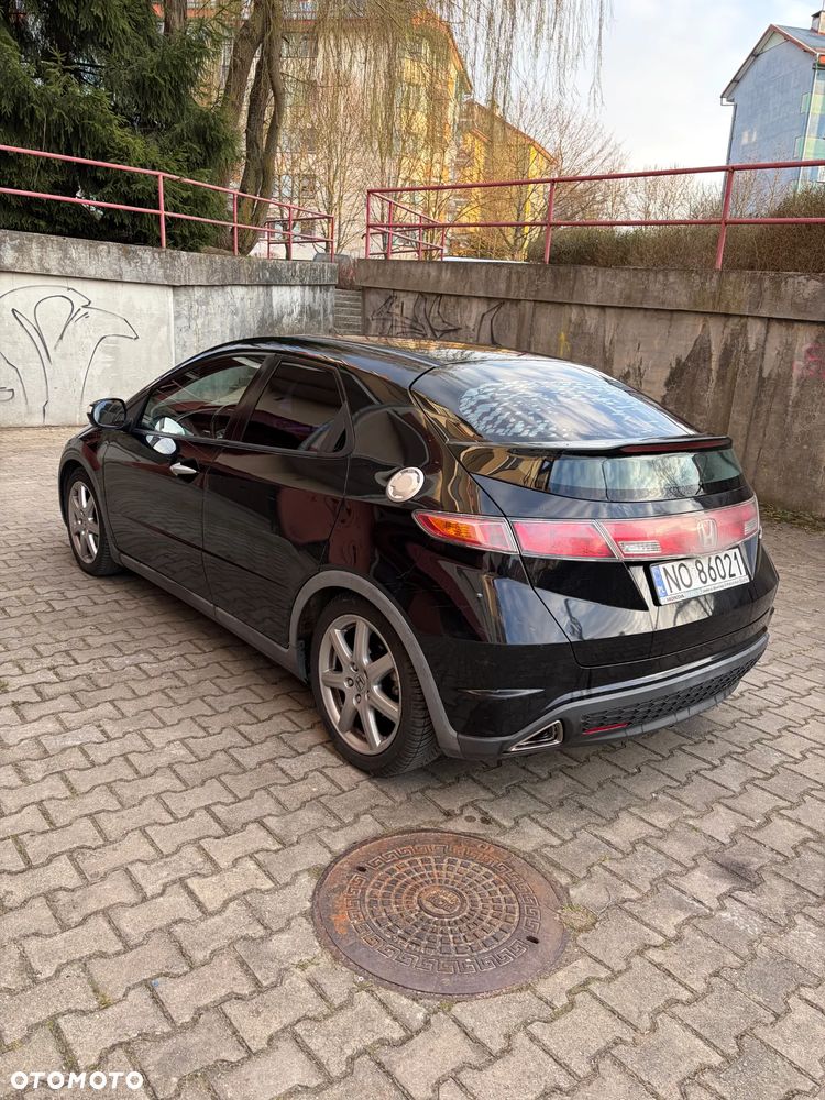 Honda Civic 1.8 Sport - 3
