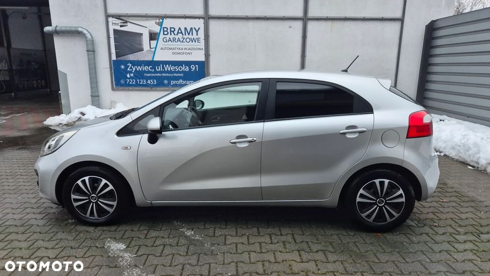 Kia Rio 1.2 Attract - 14