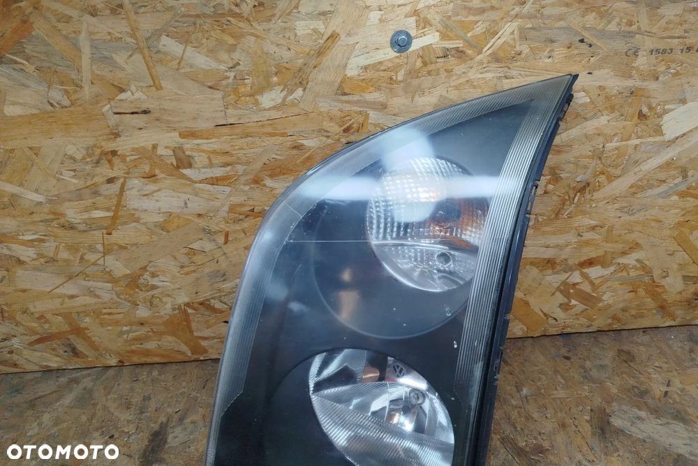 lampa przód lewa HELLA kompletna do lekkiej polerki do Vw Crafter I 06- 2E1941015, wszystkie uchwyty na miejscu - 2
