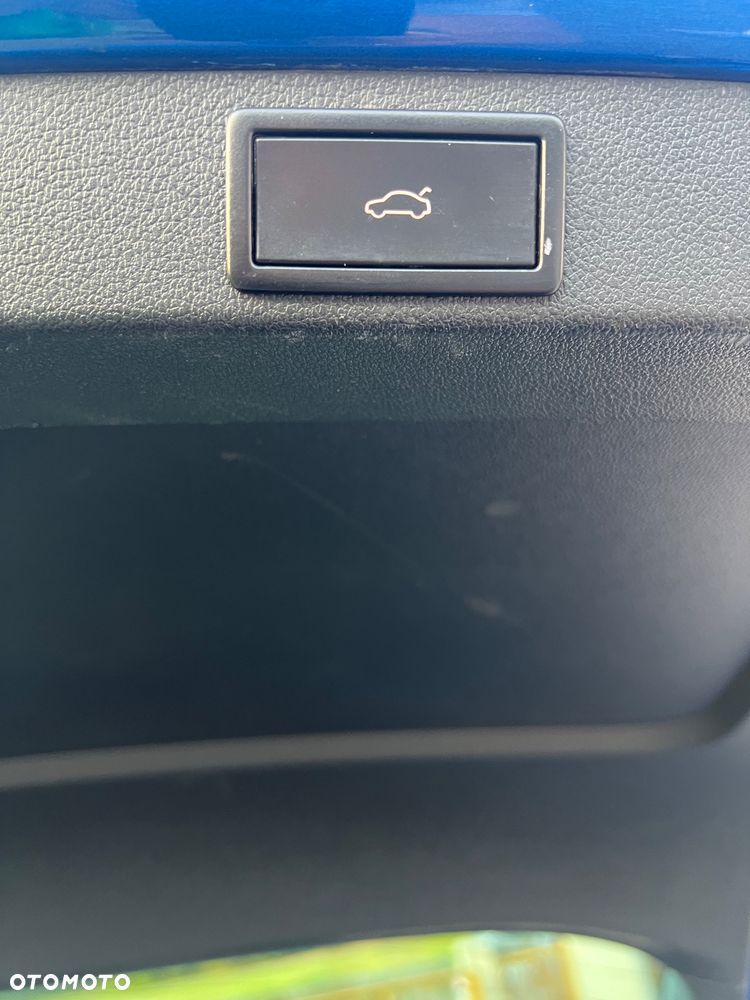 Skoda Octavia 2.0 TDI RS DSG - 36