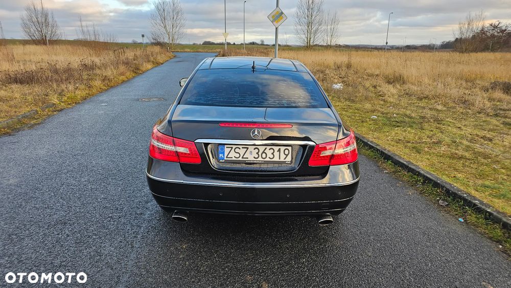 Mercedes-Benz Klasa E - 9