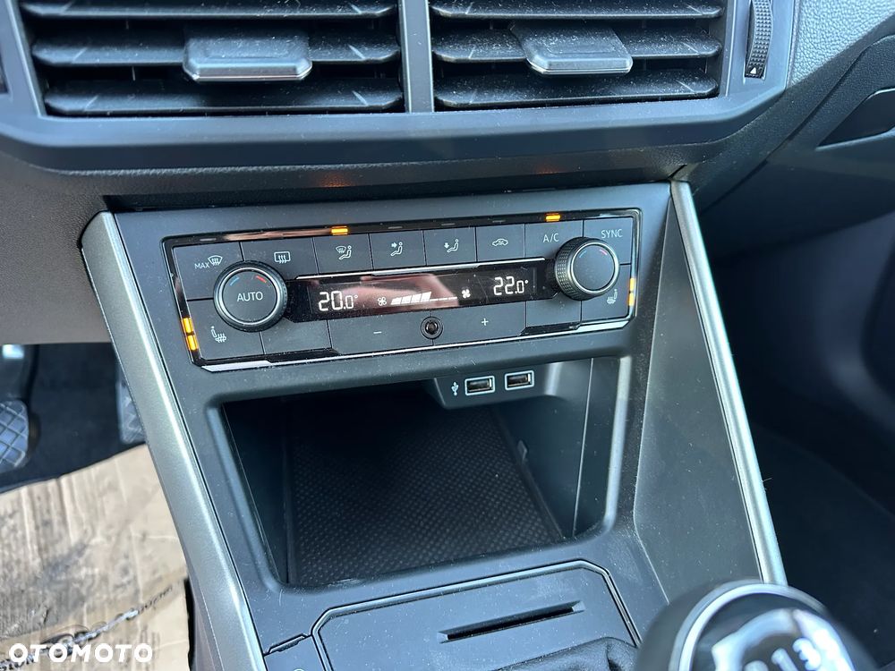 Volkswagen Polo - 13