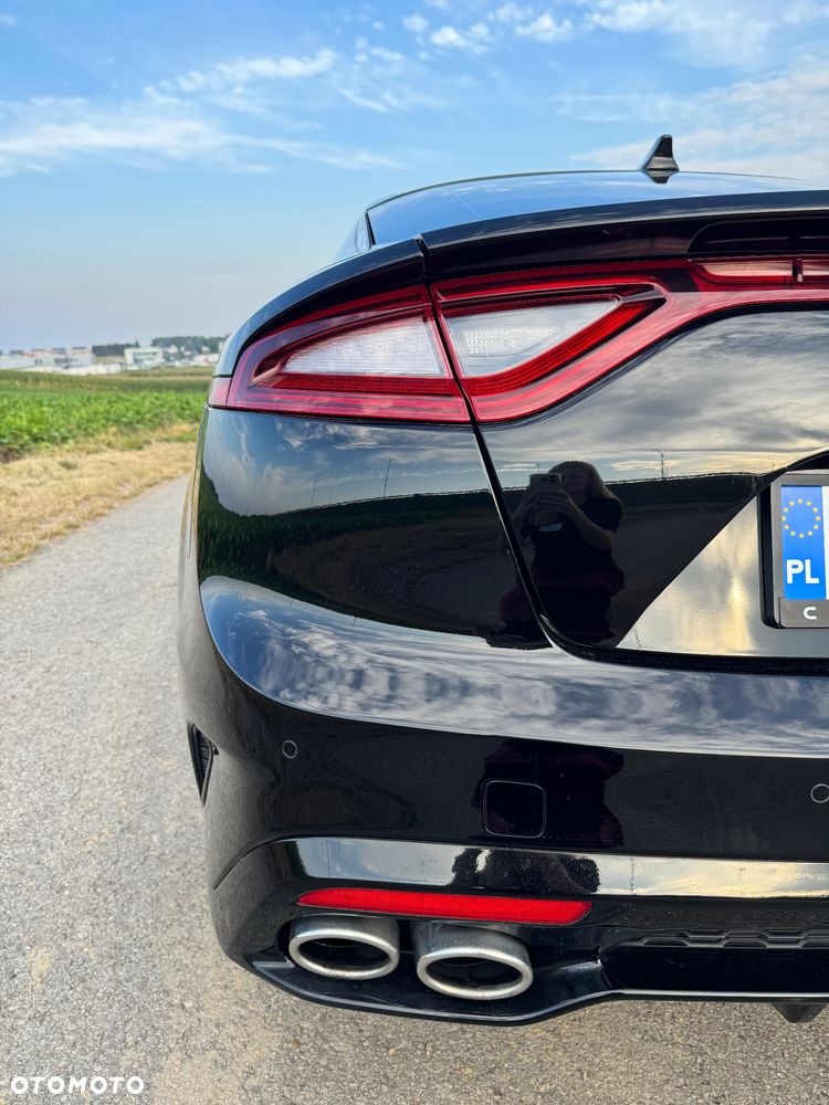 Kia Stinger 3.3 T-GDI V6 GT AWD - 11