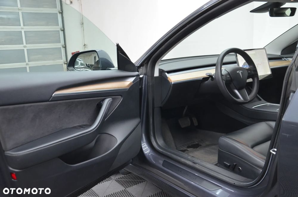 Tesla Model 3 Standard Reichweite Plus Hinterradantrieb - 10