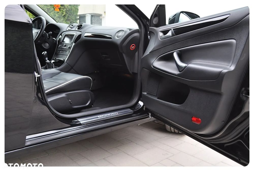 Ford Mondeo 2.0 TDCi Titanium X - 29