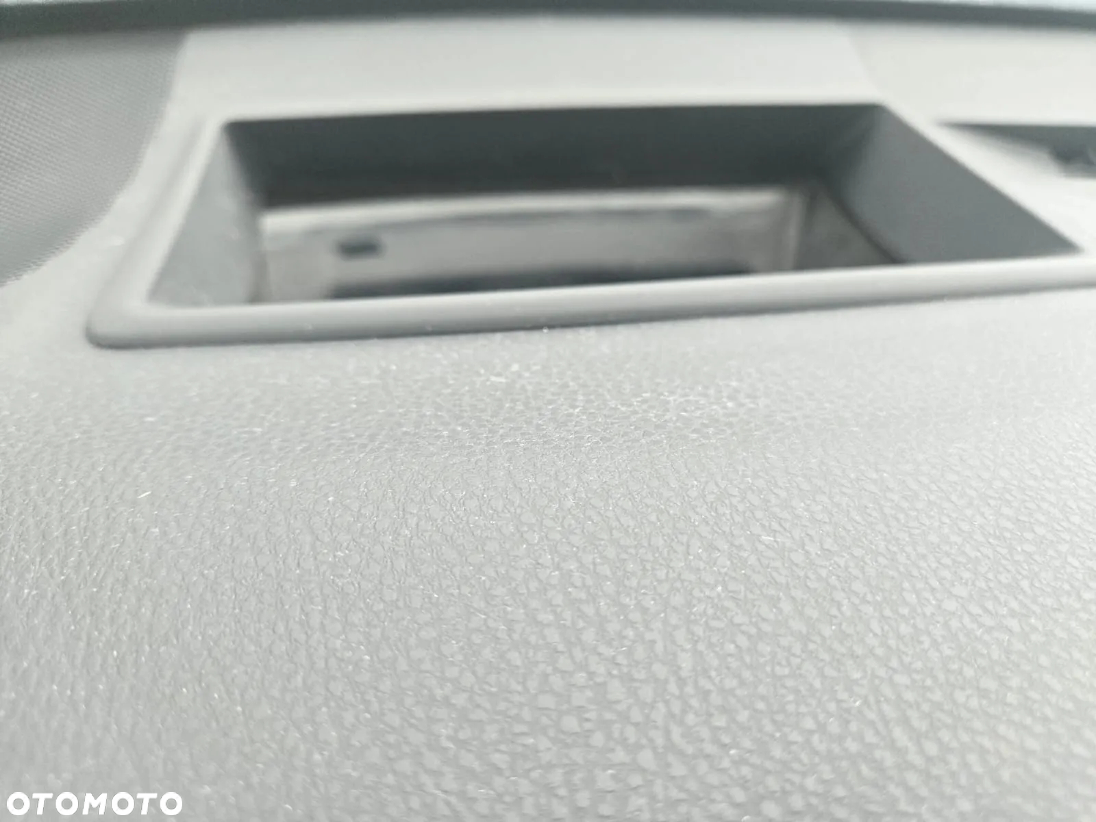 Toyota Camry 2.5 Hybrid Dynamic Force Executive e-CVT - 4
