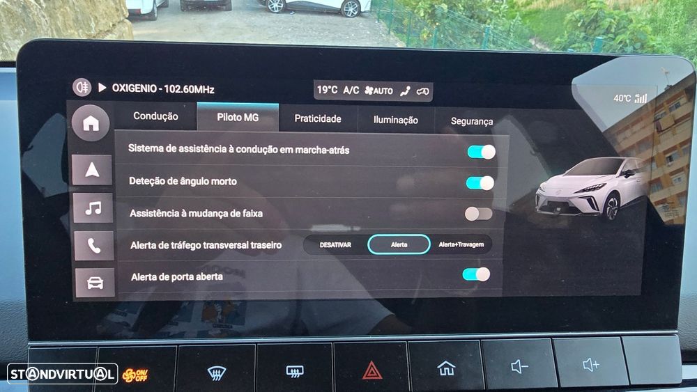 MG MG4 64 kWh Luxury - 31