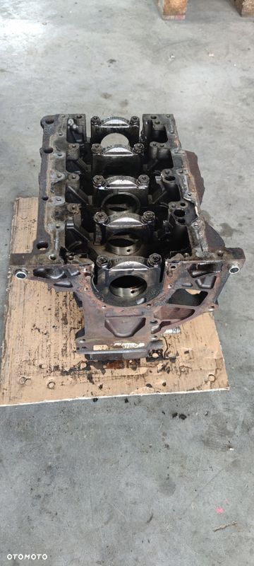 BLOK SILNIKA AUDI A4 B7 A6 C6 2.0 TDI BLB 03G021A - 8