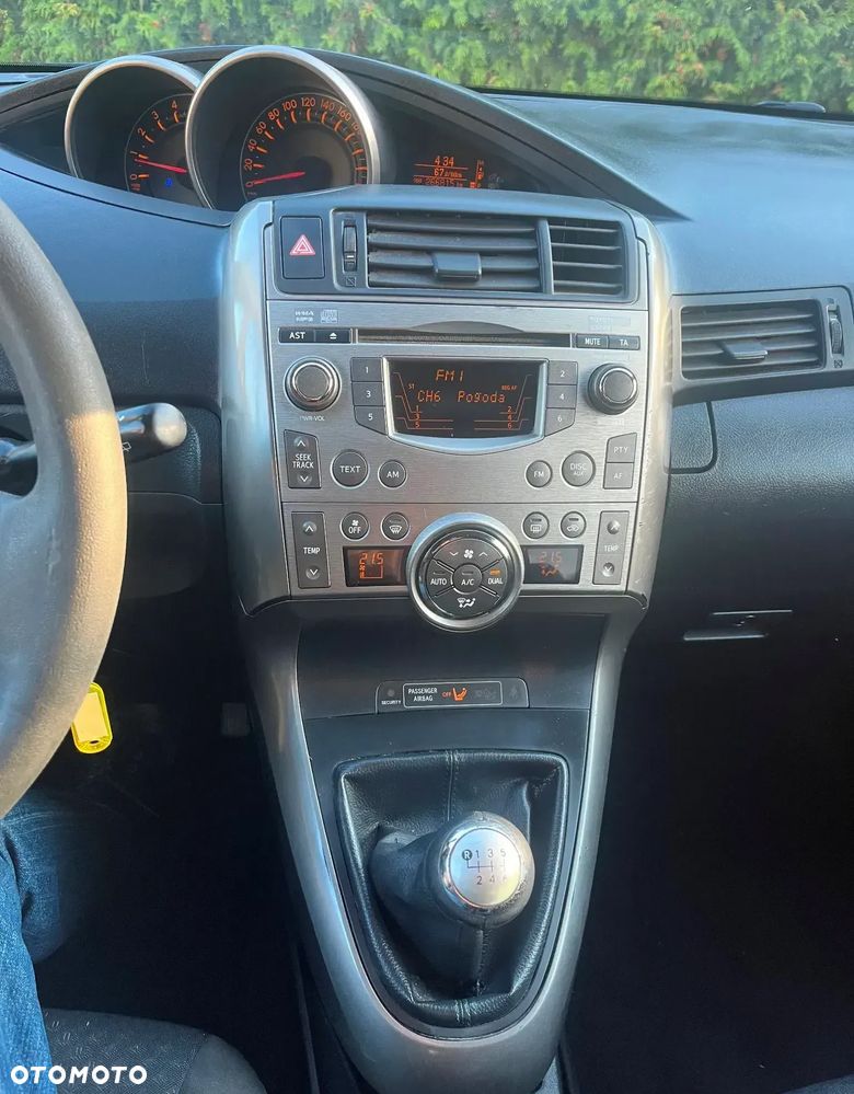Toyota Verso 2.0 D-4D Executive - 13