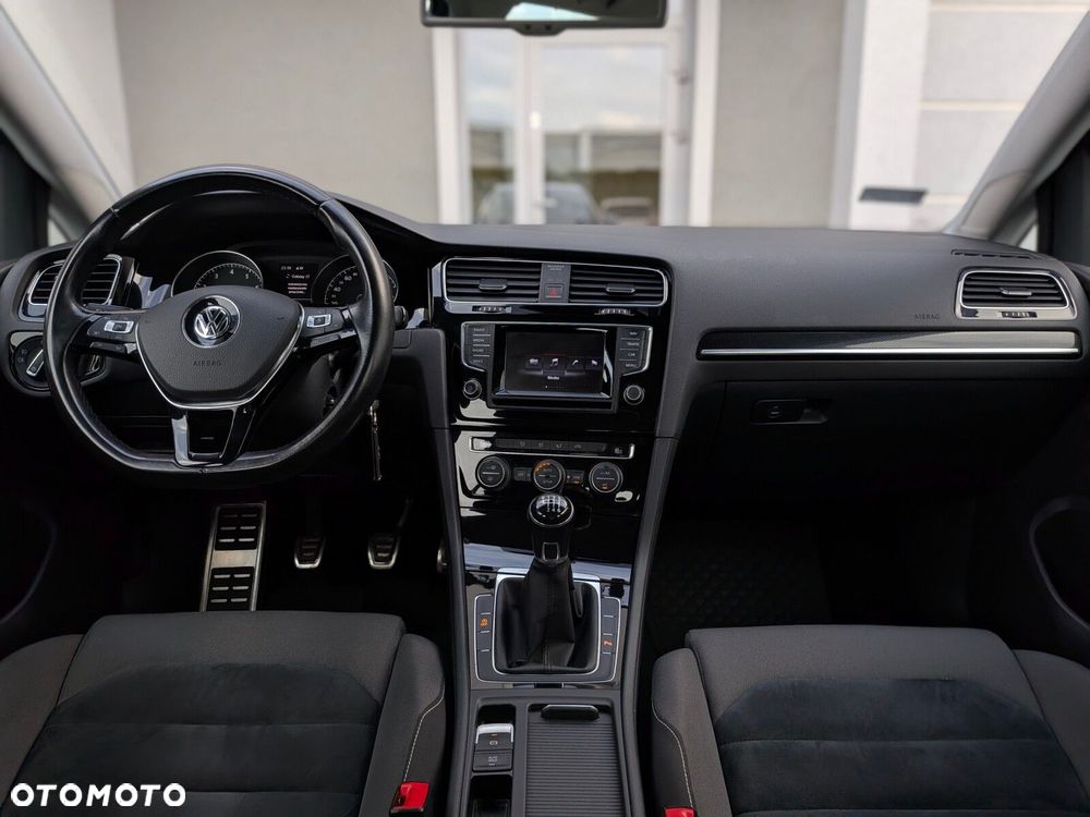 Volkswagen Golf 1.4 TSI BMT Highline - 13