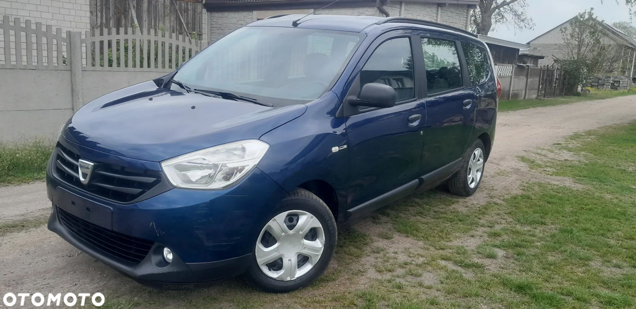 Dacia Lodgy 1.2 TCe Laureate - 1