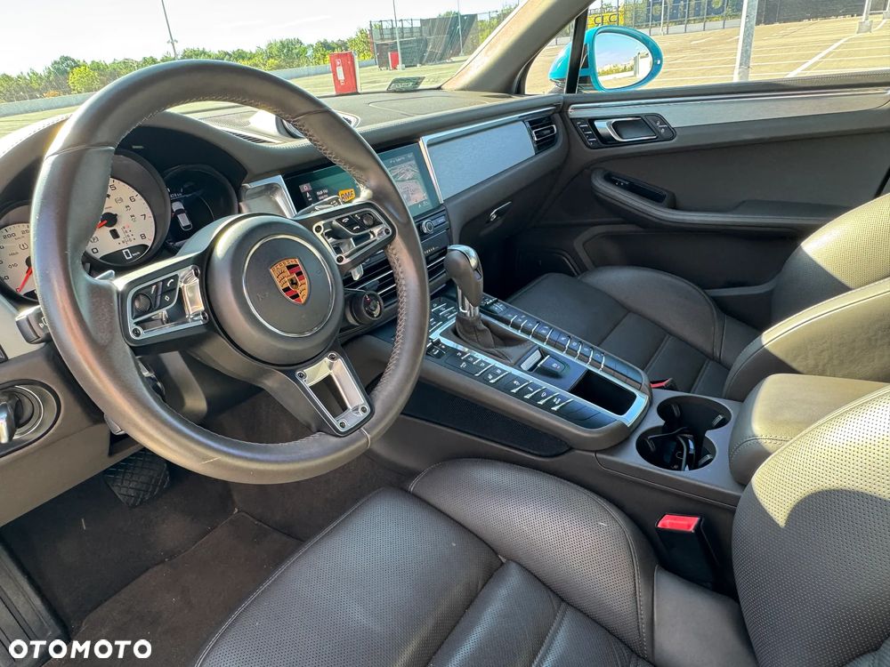 Porsche Macan - 27