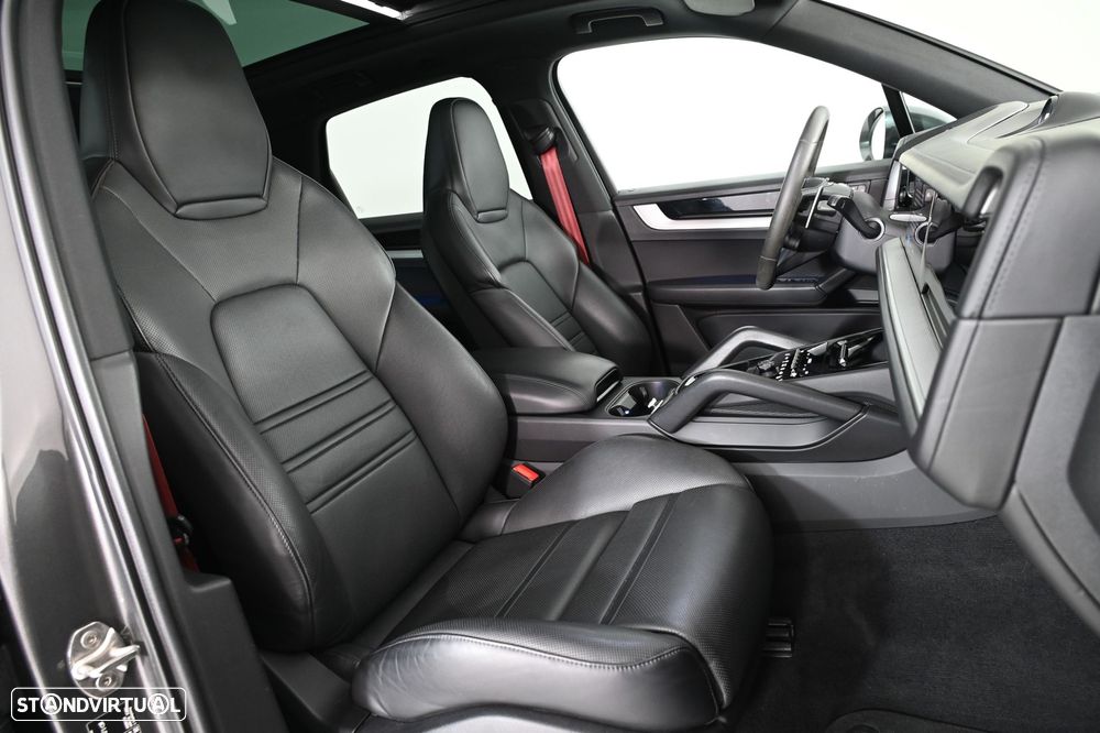 Porsche Cayenne E-Hybrid - 32