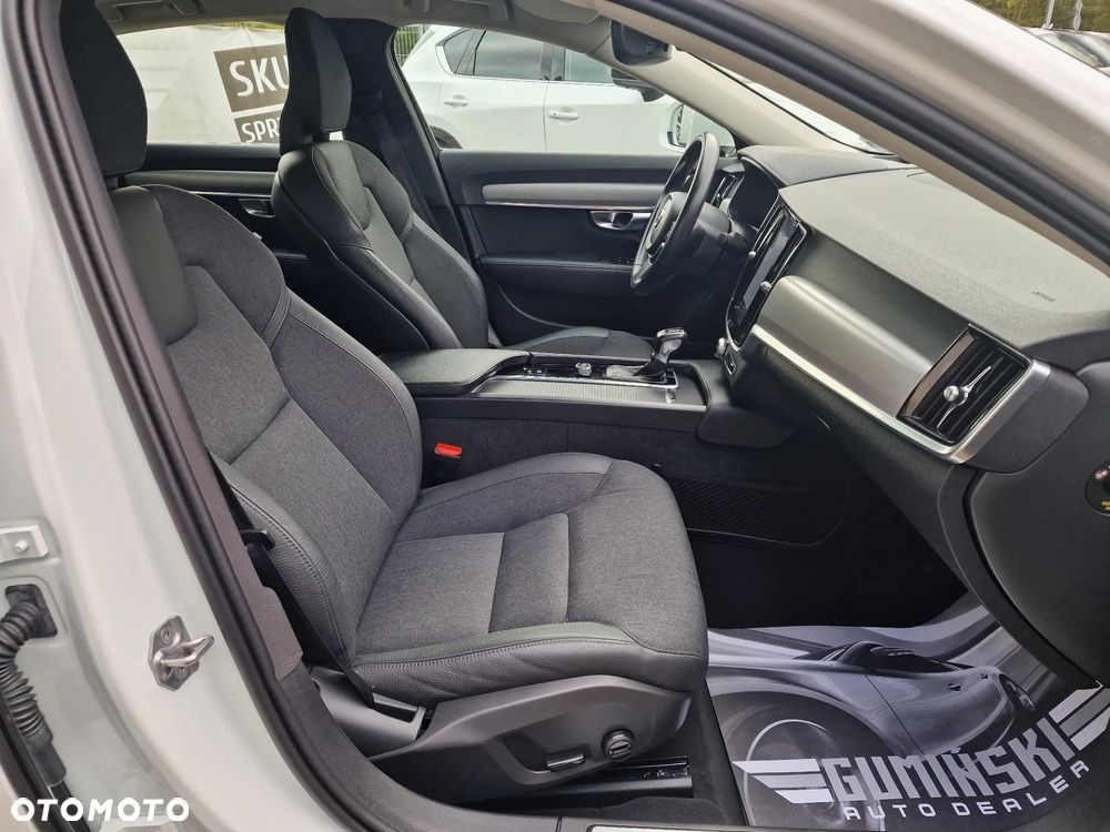 Volvo S90 T4 Geartronic Momentum Pro - 25