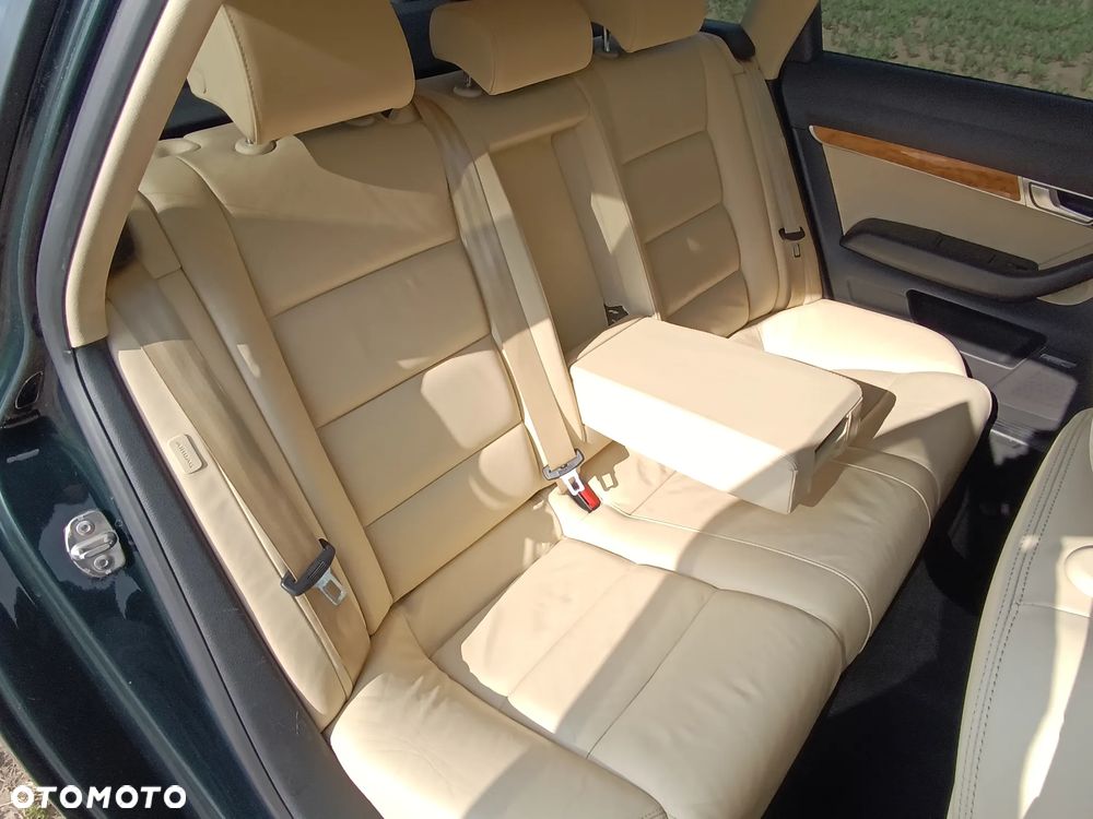 Audi A6 Avant - 15