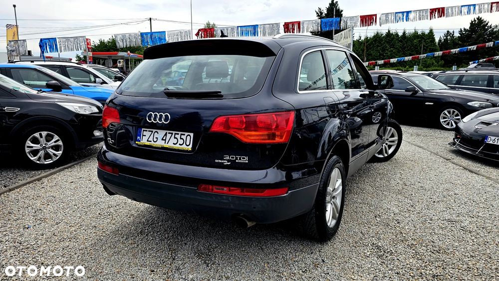 Audi Q7 - 9