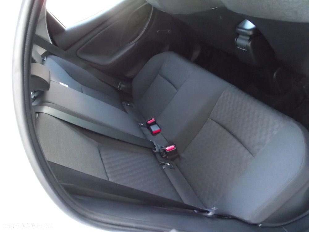 Toyota Yaris Hybrid 1.5 Comfort - 19