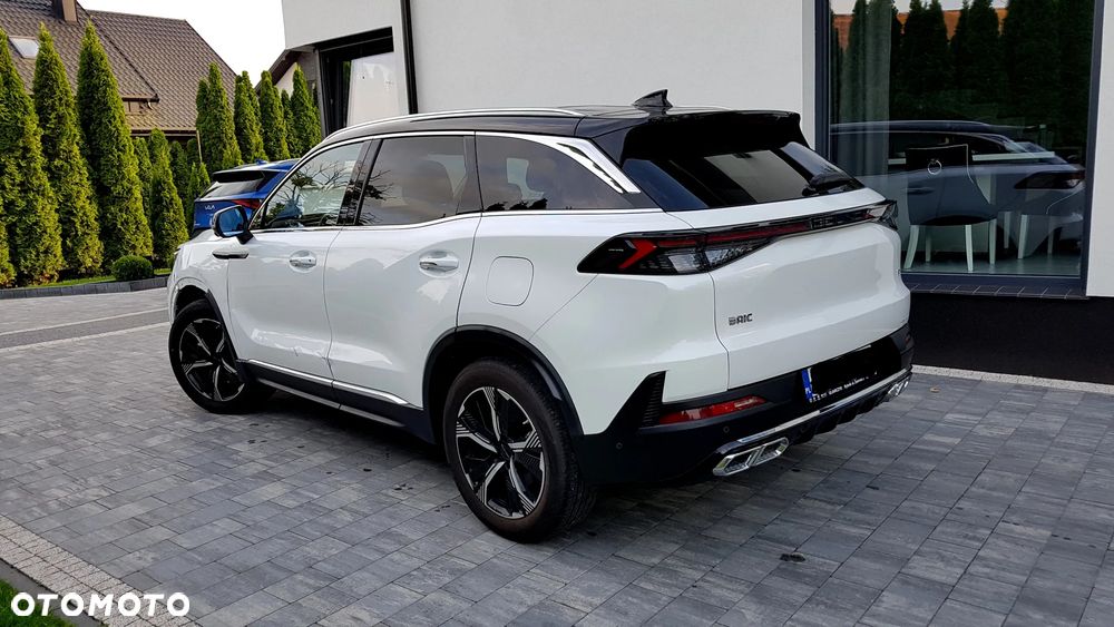 BAIC 7 1.5T Luxury Plus DCT - 7