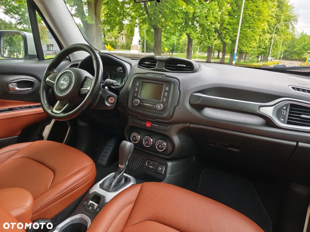 Jeep Renegade 1.4 MultiAir DSG Longitude - 24