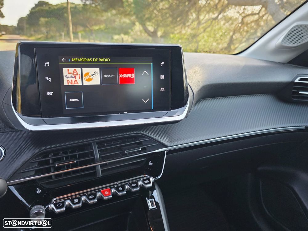 Peugeot e-208 E-Style - 12