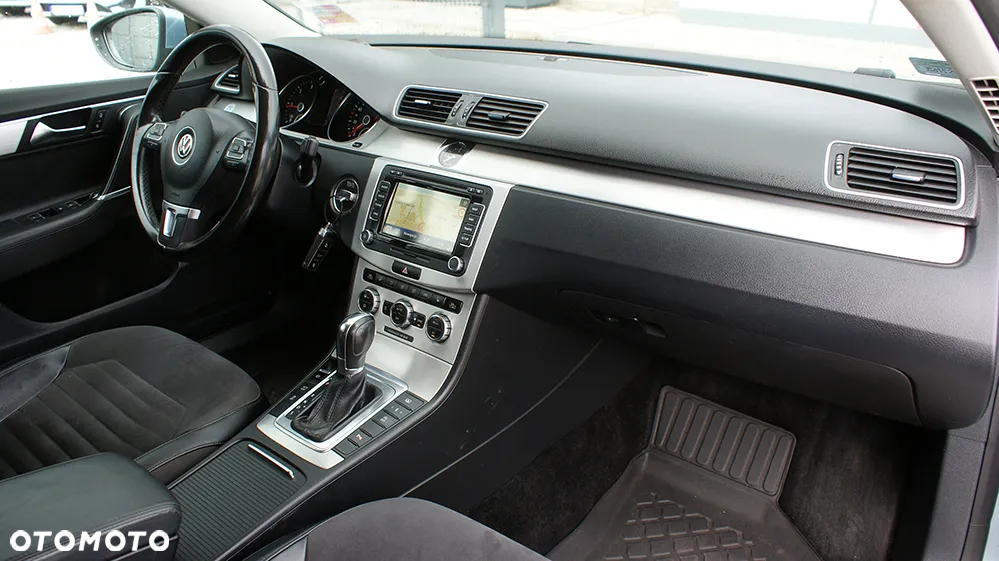 Volkswagen Passat 2.0 TDI Highline DSG - 15