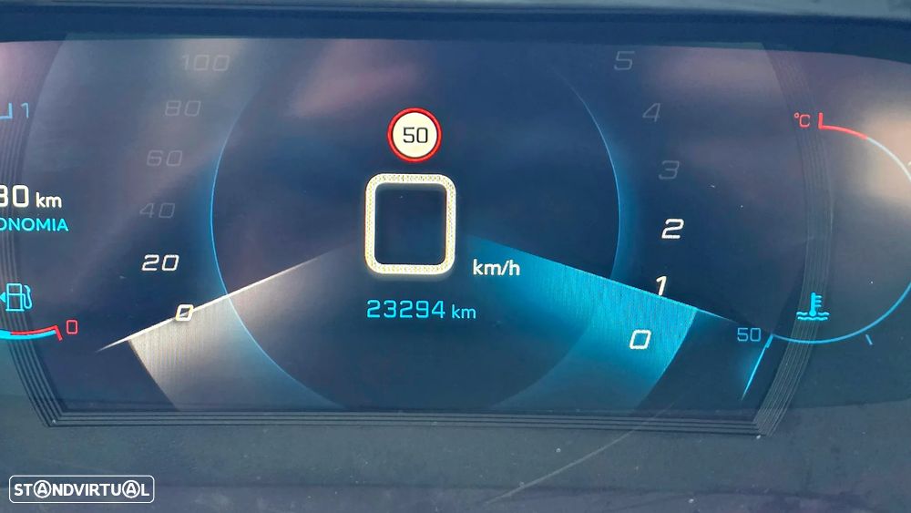 Peugeot 2008 1.2 PureTech Allure Pack - 16