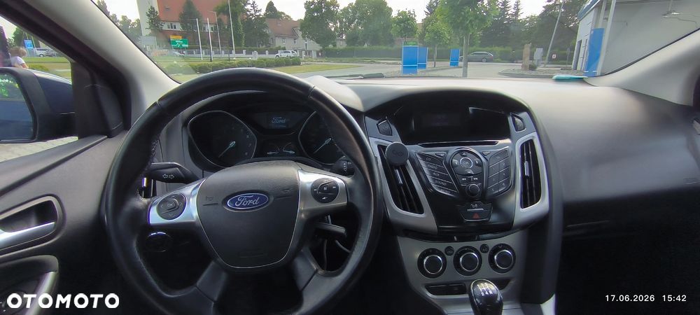 Ford Focus 1.6 Trend - 15