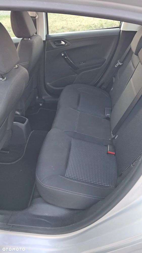Peugeot 208 1.2 PureTech Allure - 20