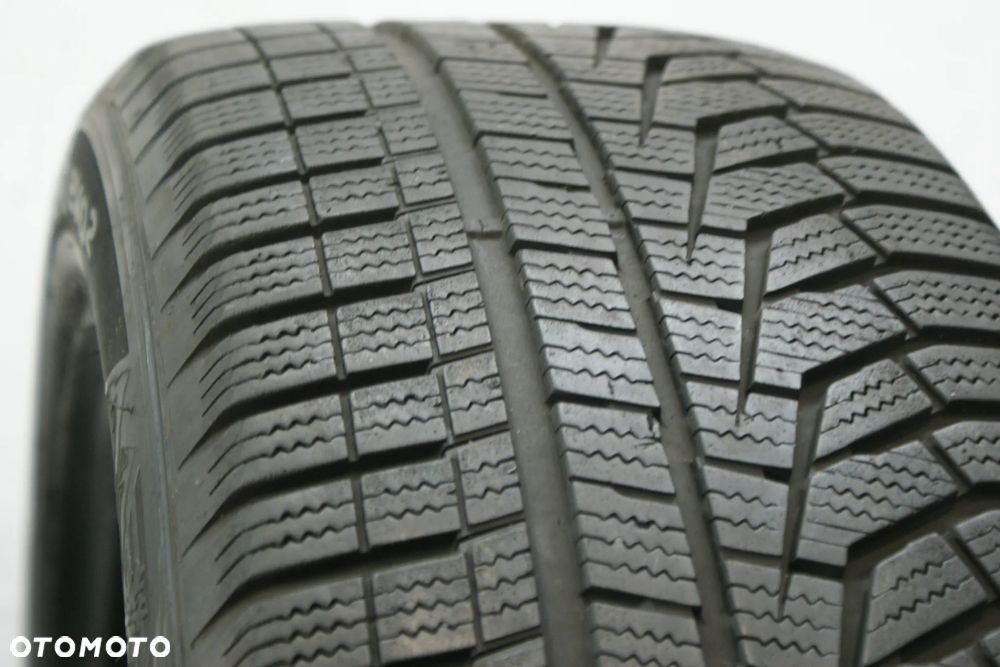 zimowe 215/55R17 HANKOOK WINTER I CEPT EVO2  5mm R3634 - 3