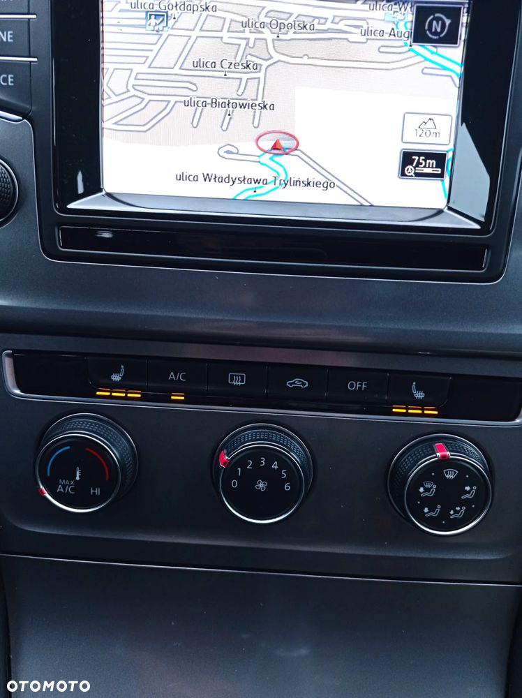 Volkswagen Golf VII 1.6 TDI BlueMotion Trendline - 28