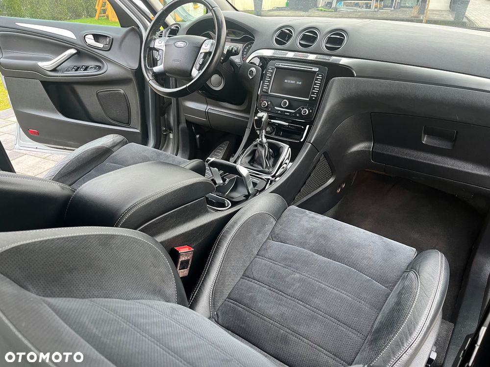 Ford S-Max - 10
