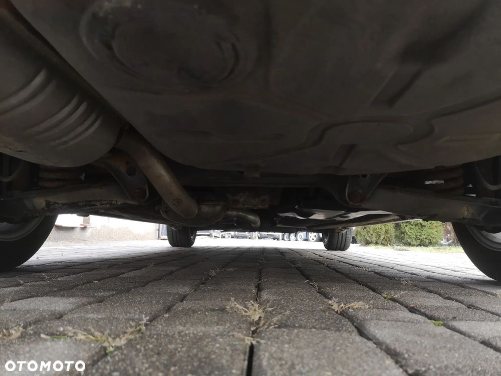 Mercedes-Benz W124 (1984-1993) - 30