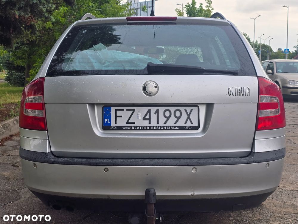 Skoda Octavia 2.0 FSI Elegance Tiptr - 4