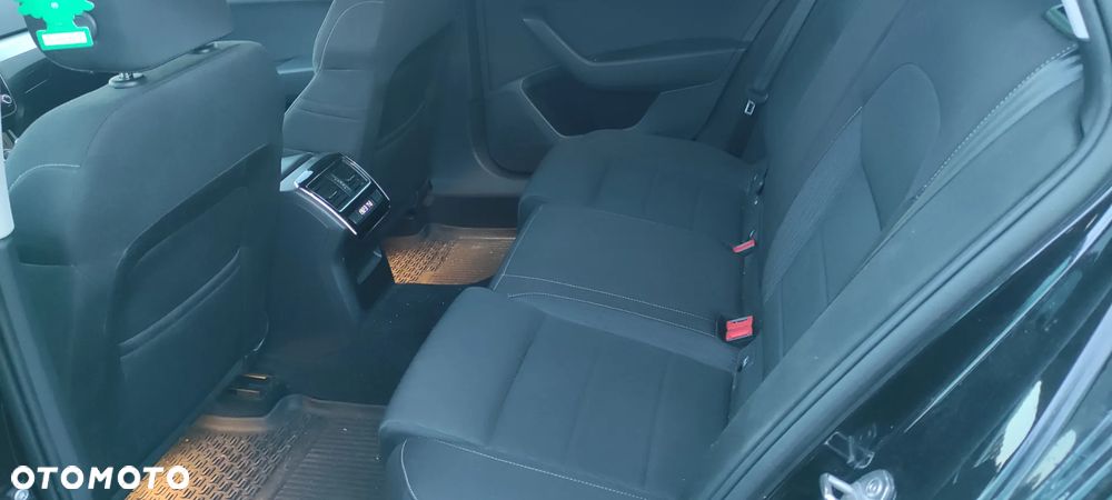 Skoda Superb 2.0 TDI Ambition - 11