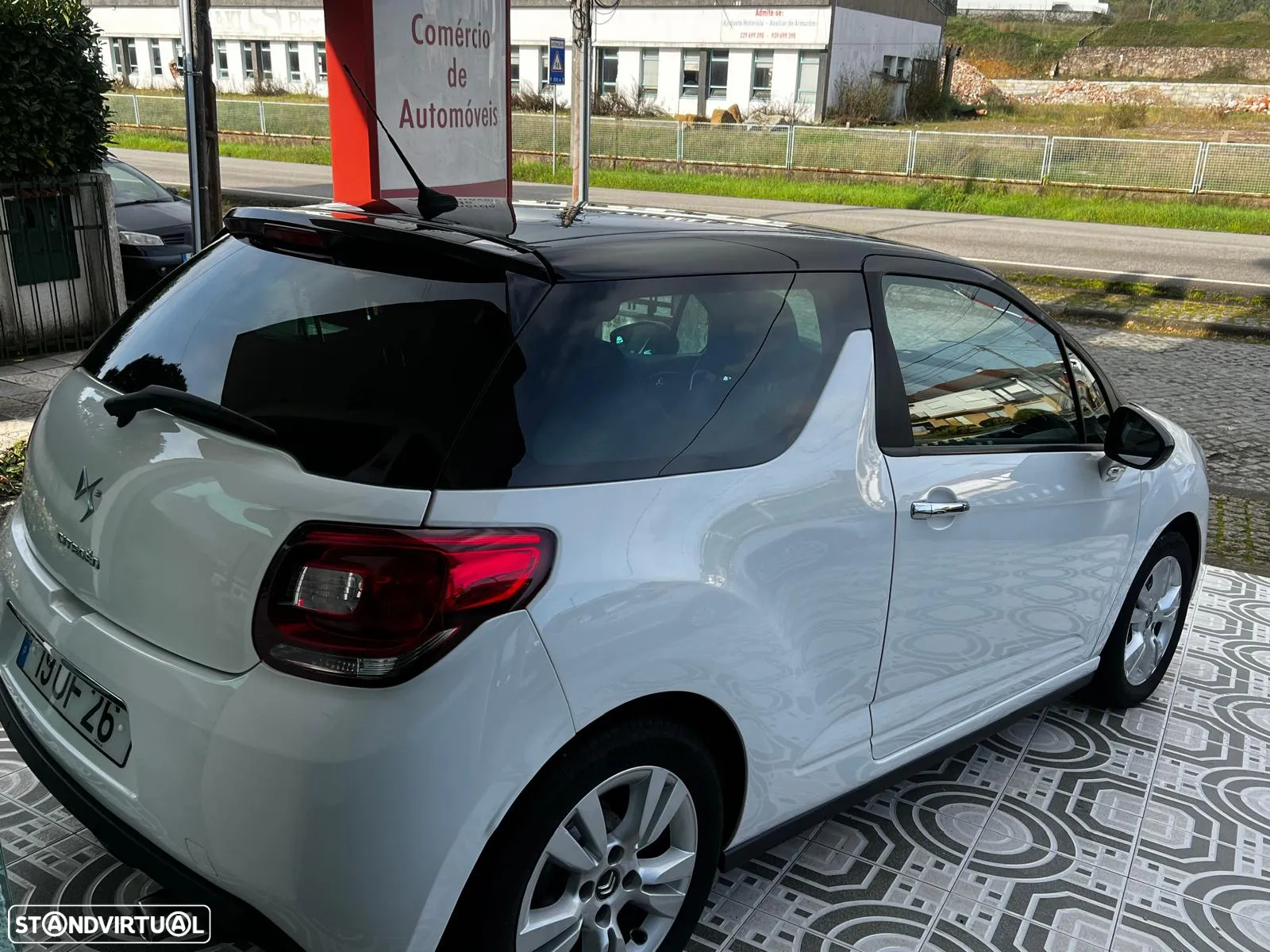 Citroën DS3 1.6 e-HDi So Chic - 18