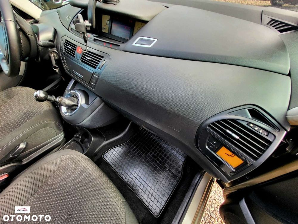 Citroën C4 Grand Picasso - 19