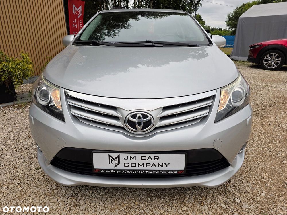 Toyota Avensis - 8