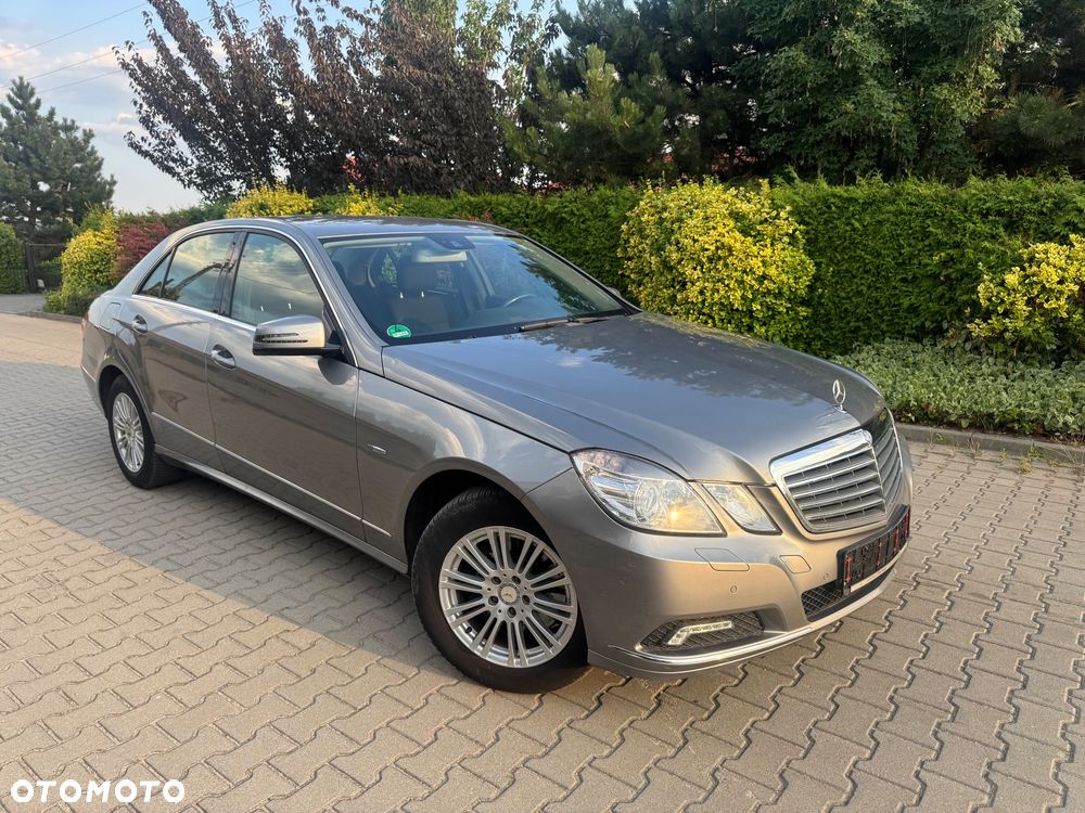 Mercedes-Benz Klasa E 250 CGI BlueEFFICIENCY Automatik Elegance - 1