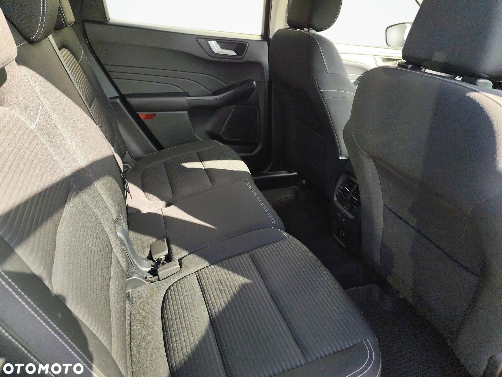 Ford Kuga - 17